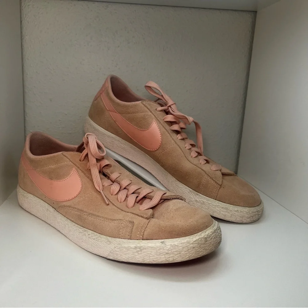Nike SB Blazer Low Pink Orange Suede Lace-Up Sneakers 371760-801- Mens Size 11.5